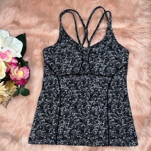 Athleta work out tank with built in support size M